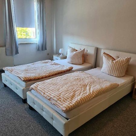 2 Raum Wohnung Im Dg Цвиккау Экстерьер фото