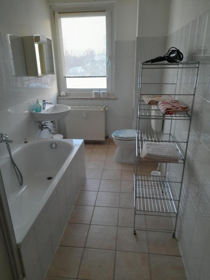 2 Raum Wohnung Im Dg Цвиккау Экстерьер фото