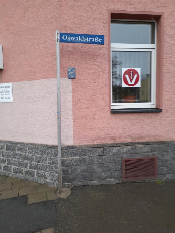 2 Raum Wohnung Im Dg Цвиккау Экстерьер фото